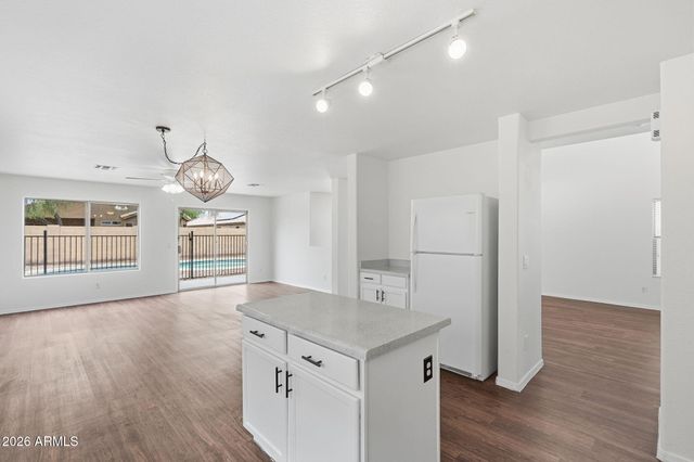 16218 W DAVIS Road, Surprise, AZ 85374