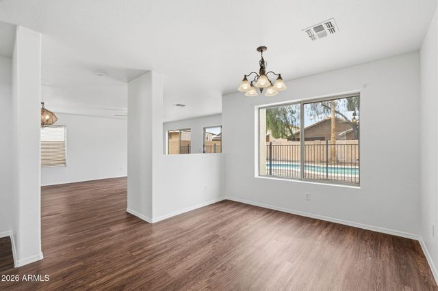 16218 W DAVIS Road, Surprise, AZ 85374