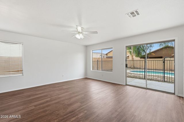 16218 W DAVIS Road, Surprise, AZ 85374