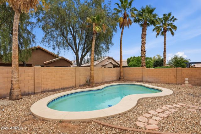 16218 W DAVIS Road, Surprise, AZ 85374