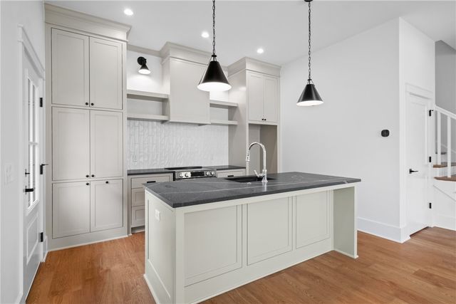 267 E 11th Street, Fayetteville, AR 72701