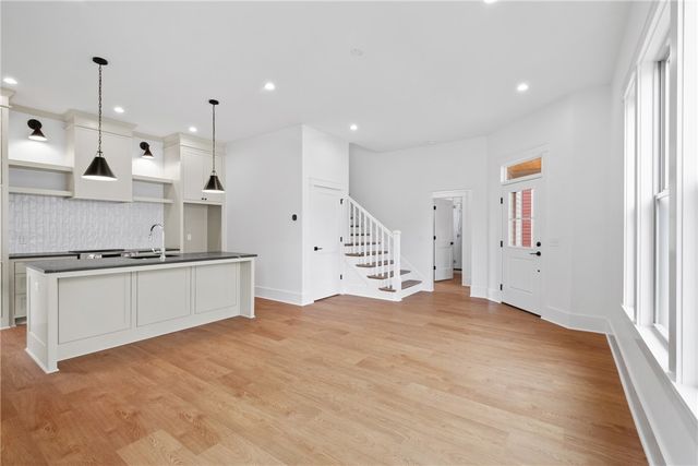 267 E 11th Street, Fayetteville, AR 72701