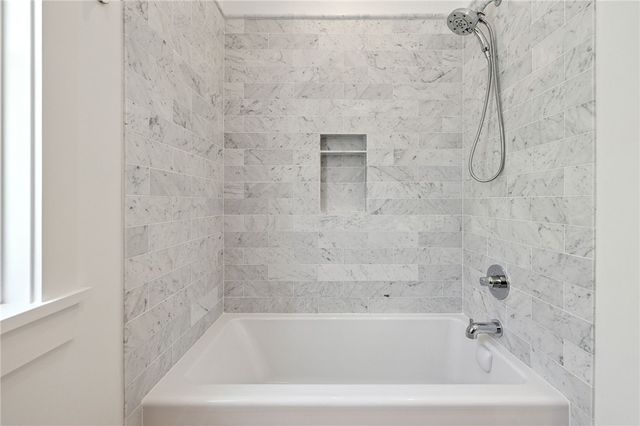 267 E 11th Street, Fayetteville, AR 72701