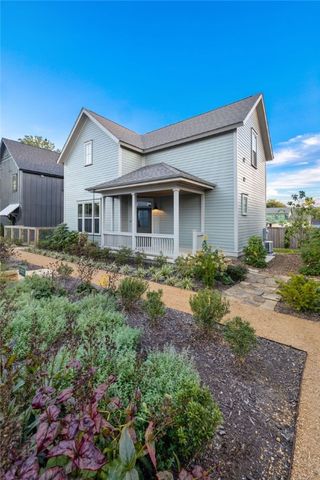 267 E 11th Street, Fayetteville, AR 72701