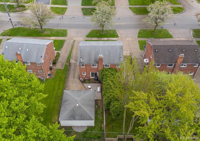 22127 Marter Road, Saint Clair Shores, MI 48080