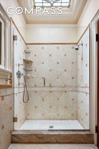 577 4th Street, New York City, NY 11215