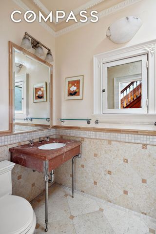 577 4th Street, New York City, NY 11215