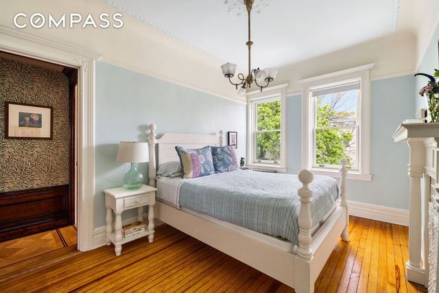 577 4th Street, New York City, NY 11215