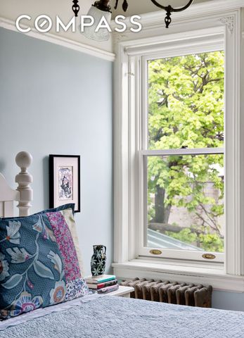 577 4th Street, New York City, NY 11215