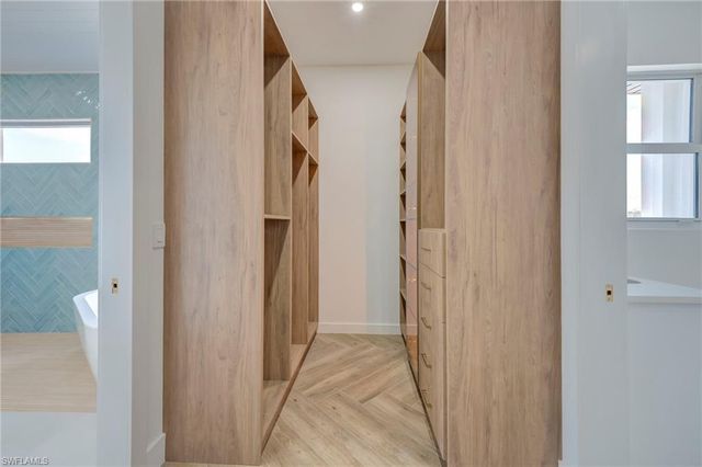 816 NW 39th AVE, Cape Coral, FL 33993