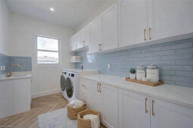 816 NW 39th AVE, Cape Coral, FL 33993