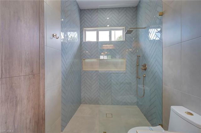 816 NW 39th AVE, Cape Coral, FL 33993