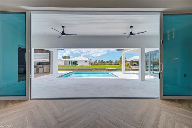 816 NW 39th AVE, Cape Coral, FL 33993