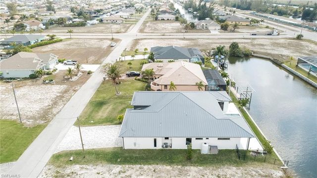 816 NW 39th AVE, Cape Coral, FL 33993