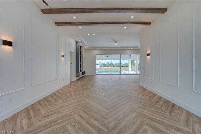 816 NW 39th AVE, Cape Coral, FL 33993