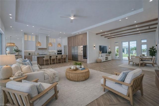 816 NW 39th AVE, Cape Coral, FL 33993