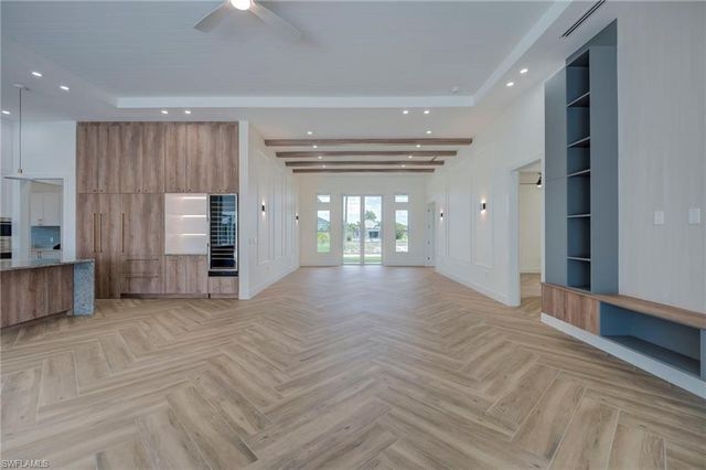 816 NW 39th AVE, Cape Coral, FL 33993