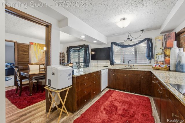 46 W Breitmeyer Place, Mt. Clemens, MI 48043