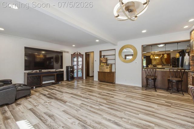 46 W Breitmeyer Place, Mt. Clemens, MI 48043