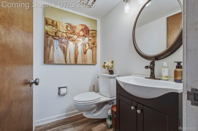 46 W Breitmeyer Place, Mt. Clemens, MI 48043
