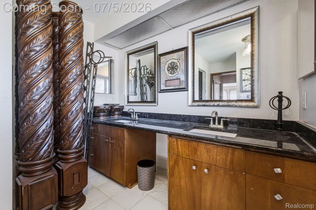 46 W Breitmeyer Place, Mt. Clemens, MI 48043