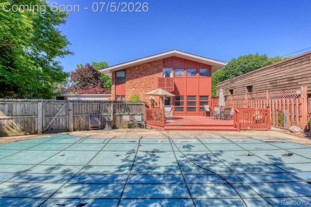 46 W Breitmeyer Place, Mt. Clemens, MI 48043