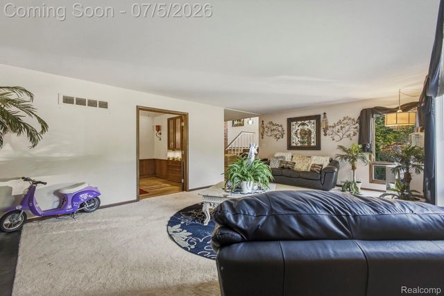 46 W Breitmeyer Place, Mt. Clemens, MI 48043