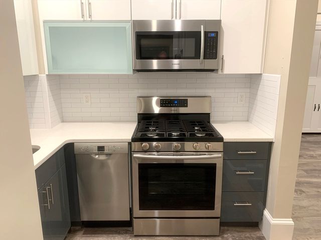 41 Edgerly Rd 3, Boston, MA 02115