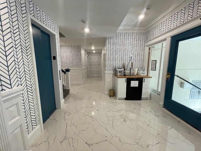 41 Edgerly Rd 3, Boston, MA 02115