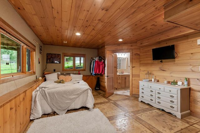644 County Highway K, Hartford, WI 53027