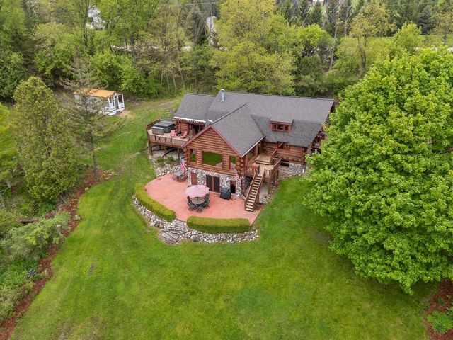 644 County Highway K, Hartford, WI 53027