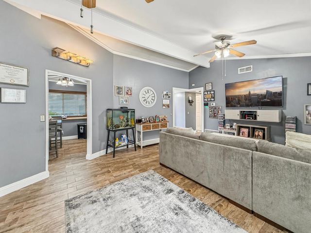 374 Crystal Drive, San Jacinto, CA 92583