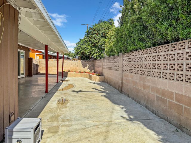 374 Crystal Drive, San Jacinto, CA 92583
