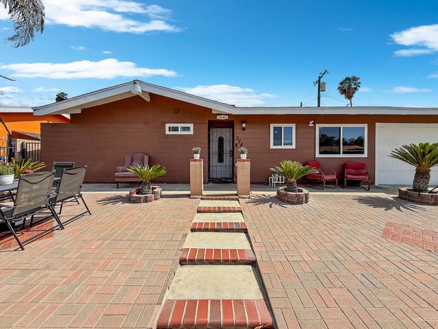 374 Crystal Drive, San Jacinto, CA 92583