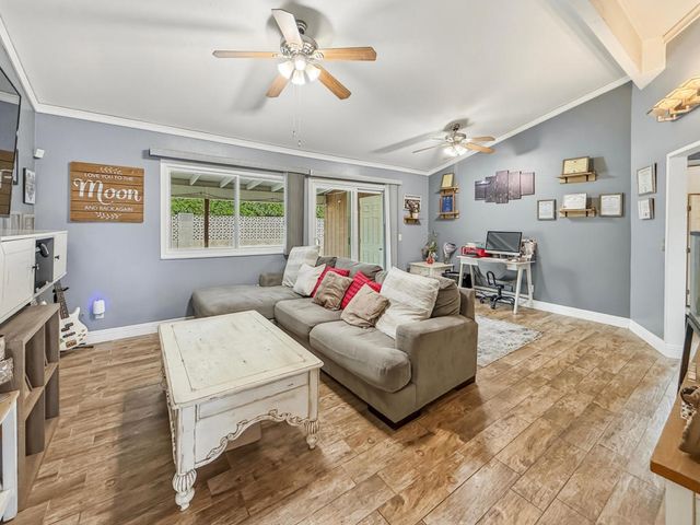 374 Crystal Drive, San Jacinto, CA 92583