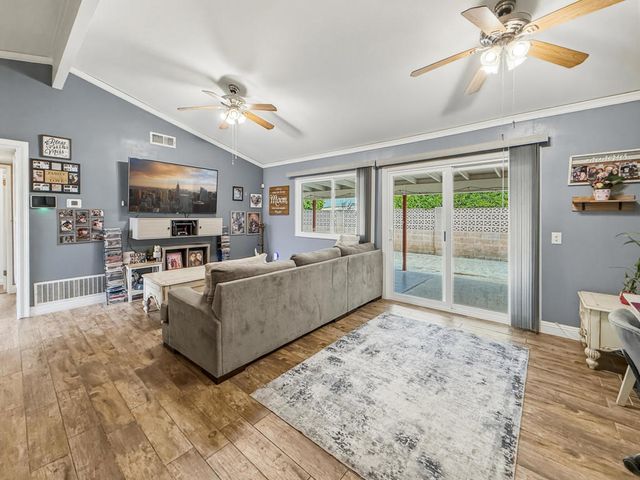 374 Crystal Drive, San Jacinto, CA 92583