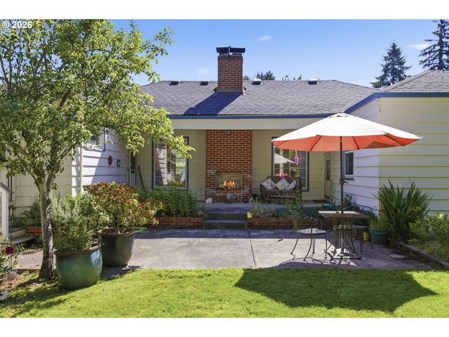 9009 Sw 36TH Ave, Portland, OR 97219