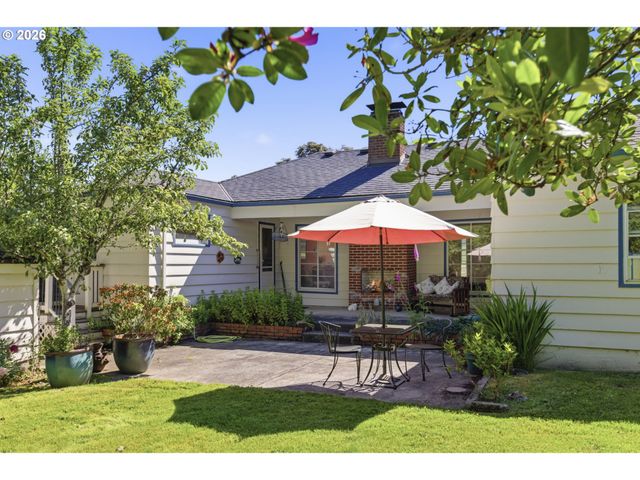 9009 Sw 36TH Ave, Portland, OR 97219
