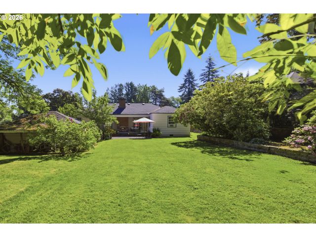 9009 Sw 36TH Ave, Portland, OR 97219