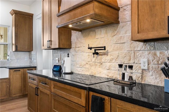 23588 Beefmaster Road, Monte Alto, TX 78538