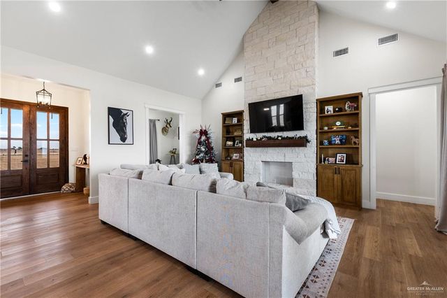 23588 Beefmaster Road, Monte Alto, TX 78538