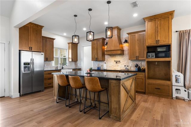 23588 Beefmaster Road, Monte Alto, TX 78538