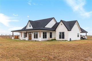 23588 Beefmaster Road, Monte Alto, TX 78538