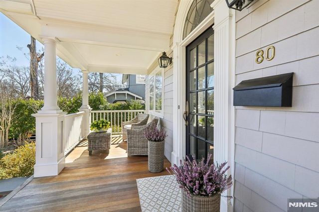 80 Crest Road, Ridgewood, NJ 07450