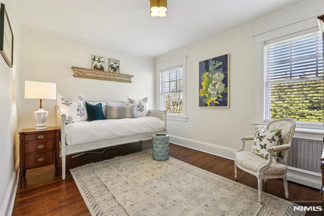 80 Crest Road, Ridgewood, NJ 07450