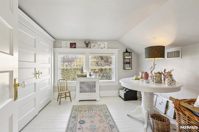 80 Crest Road, Ridgewood, NJ 07450