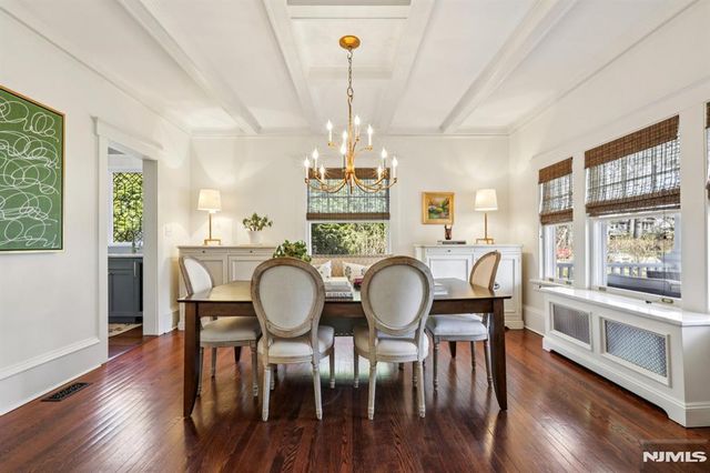 80 Crest Road, Ridgewood, NJ 07450