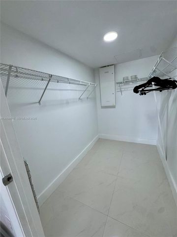 10275 Collins Ave 316, Bal Harbour, FL 33154