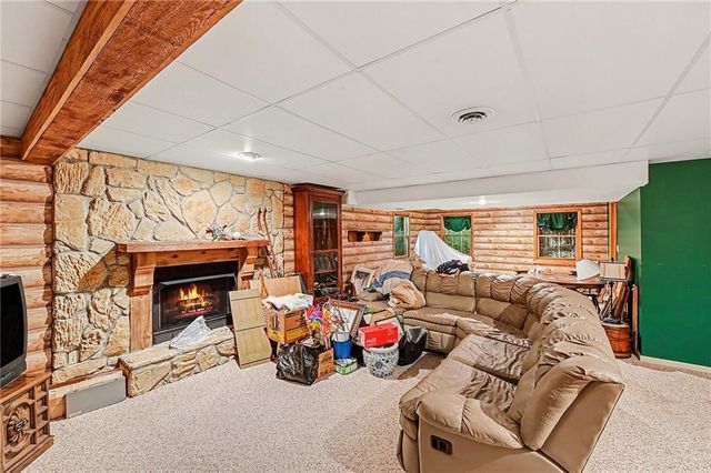 5710 N Spruce Avenue, Kansas City, MO 64119