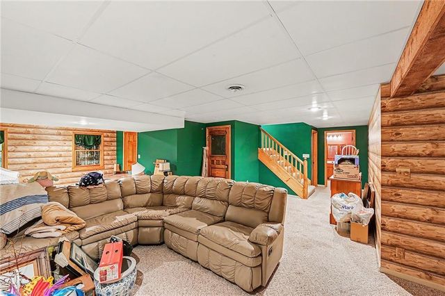 5710 N Spruce Avenue, Kansas City, MO 64119